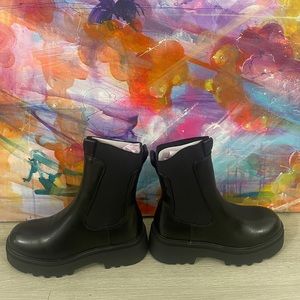 SIMMI Ankle Black Boots Size 8